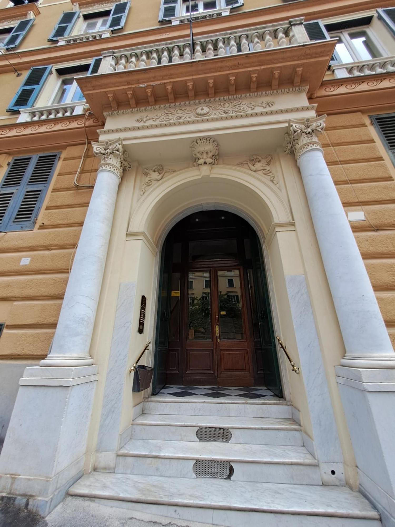 L'Alcova B&B, A Due Passi Dal Centro Genova Esterno foto