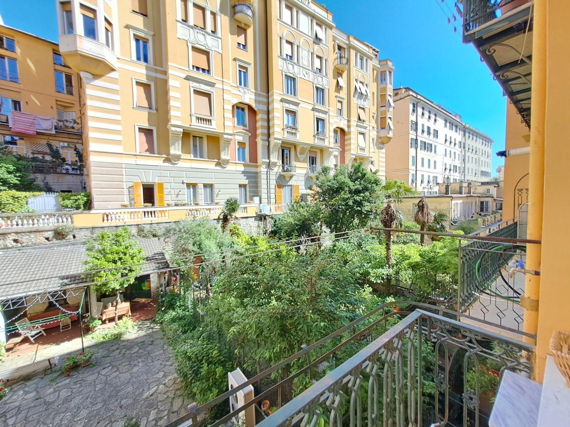 L'Alcova B&B, A Due Passi Dal Centro Genova Esterno foto